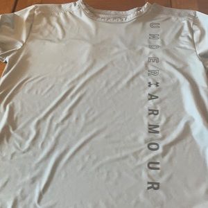 Under Armor dry fit